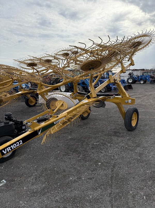 Vermeer VR1022 Carted Wheel Rake
