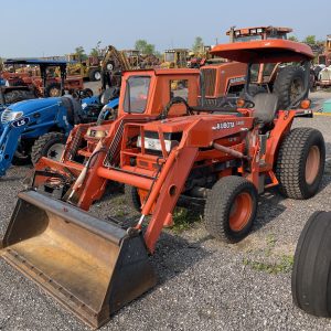 Kubota L3710
