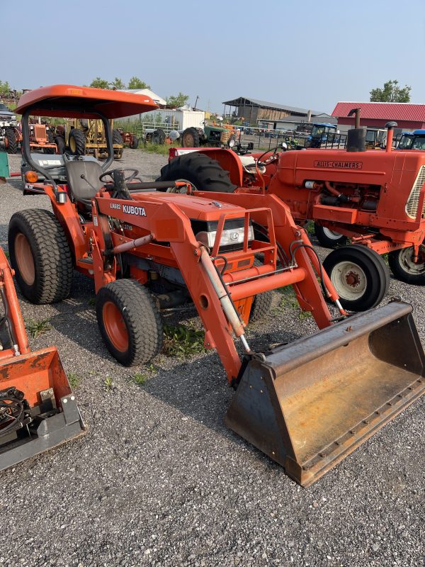 Kubota L3710 - Image 3
