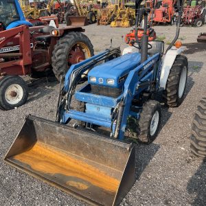 Ford 1715 Tractor with canopy