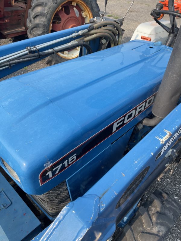Ford 1715 Tractor with canopy - Image 4