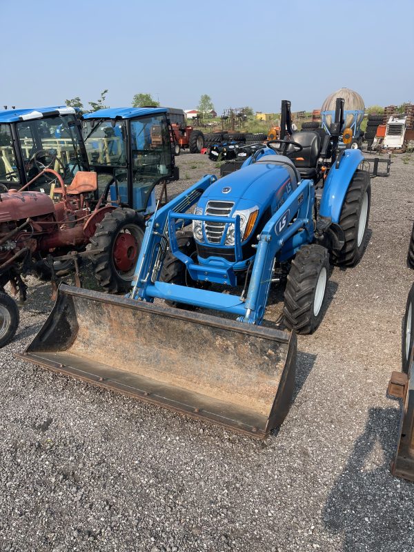LS XR4155 Tractor