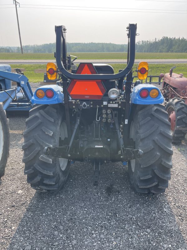 LS XR4155 Tractor - Image 2